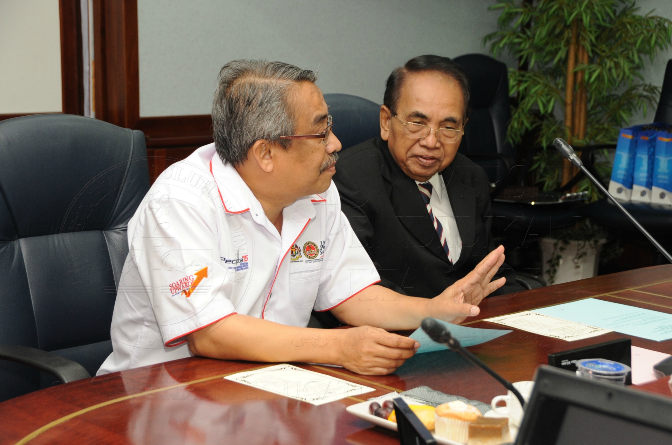 PRO16 6 Mou HAS 7840